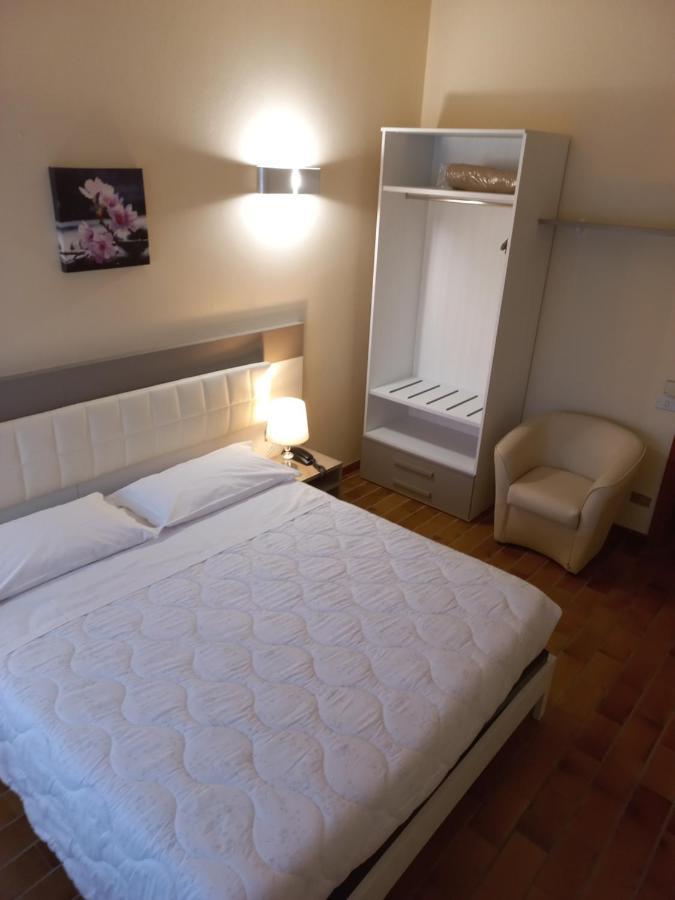 Park Hotel Castel San Pietro Terme Exterior photo