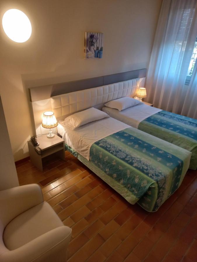 Park Hotel Castel San Pietro Terme Exterior photo