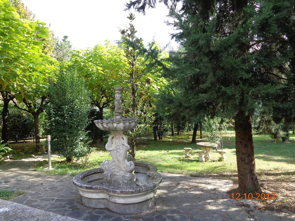 Park Hotel Castel San Pietro Terme Exterior photo
